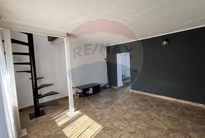 Casă cu 3 camere cu Teren 300 Mp în Gării - 11