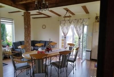 Casă cu 5 camere cu Teren 350 Mp în Central - 9