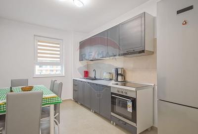 Apartament cu 2 camere decomandat în Tractorul - 12