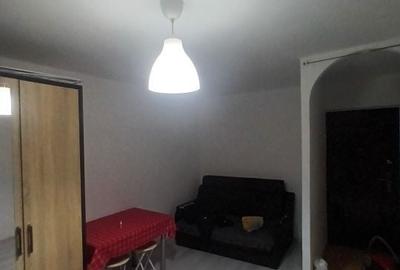 Garsonieră decomandată în Central - 1