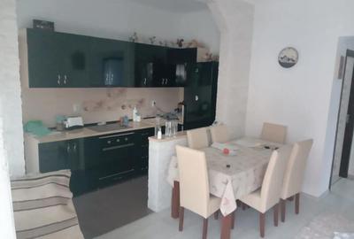 Casă cu 3 camere în Oșorhei