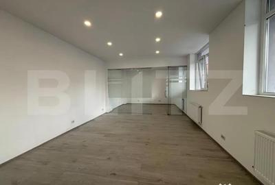Spațiu comercial, de 55 mp, în Central