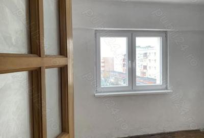 Apartament cu 2 camere decomandat în Central - 2