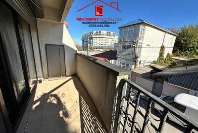 Casă cu 4 camere cu Teren 300 Mp în Piața Veche - 8
