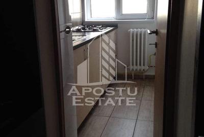 Apartament cu 2 camere, etaj intermediar, zona Dacia - 3