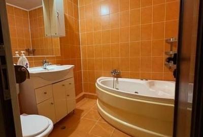 Apartament cu 3 camere decomandat în 13 Septembrie - 8