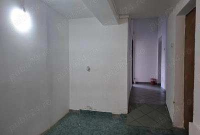 Spațiu comercial, de 70 mp, în Central