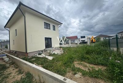 Casă individuală cu 4 camere în Cristian