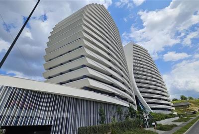 Apartament cu 3 camere semidecomandat, mobilat în Zorilor
