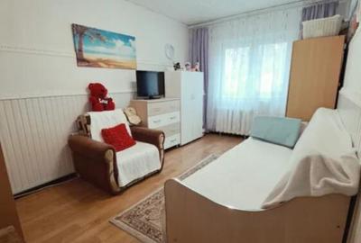Apartament cu 2 camere decomandat în Astra