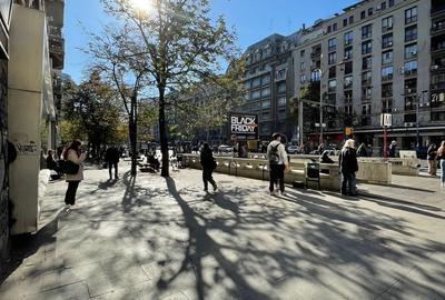 Piata Romana, Metrou, KFC - 16