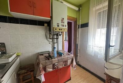 Apartament cu 3 camere semidecomandat în Cugir - 5