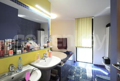 Vila cu 7 camere inconjurata de verdeata | piscina | 1178mp teren - 12