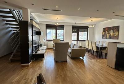 Apartament cu 4 camere decomandat în Herăstrău