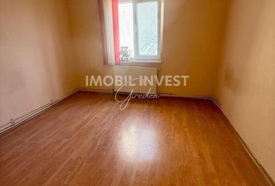 Apartament cu 2 camere în Cetate