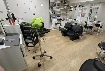 Spațiu comercial, de 54 mp, în Central - 4