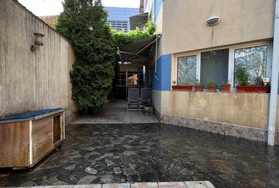 Duplex cu 7 camere cu Canalizare în Splaiul Unirii - 2