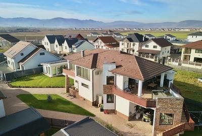 Casǎ de Lux - 1084 mp teren - 275 mp utili + Pod + Saunǎ + Studio Yoga - 1