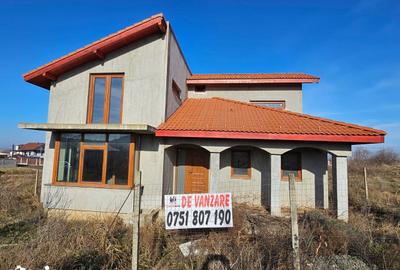 Casă cu 5 camere cu Teren 490 Mp în Somova - 18