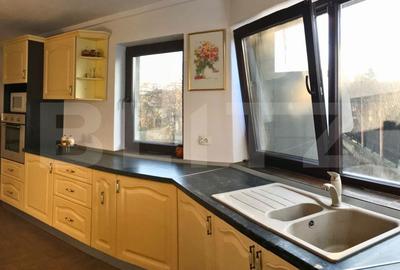 Casă cu 8 camere cu Teren 1038 Mp în Lucieni - 18