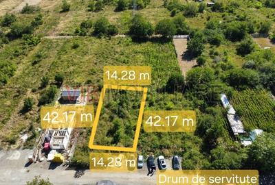 Teren intravilan de 602 mp, în Central - 1