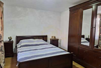 Casă individuală cu 3 camere cu Canalizare în Central - 2