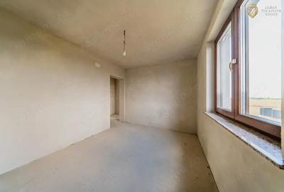 Casă cu 7 camere cu Teren 600 Mp în Sânleani - 3