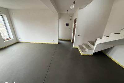 Casă cu 4 camere cu Teren 300 Mp în Central - 3