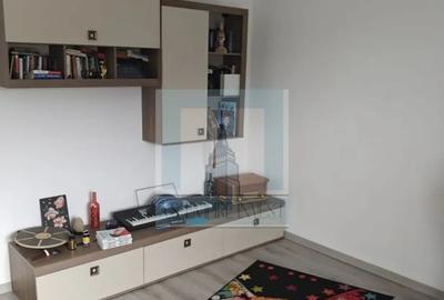 Apartament cu 2 camere decomandat în Sânpetru