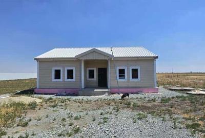 Casă cu 4 camere cu Teren 96 Mp în Lehliu - 1