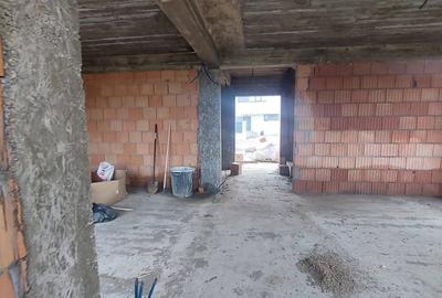 Casă individuală cu 4 camere cu Canalizare în Pantelimon - 19