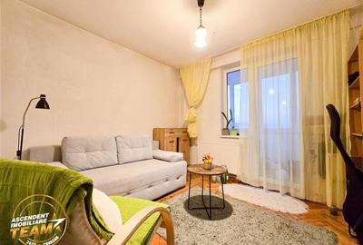 Apartament cu 3 camere decomandat, mobilat în Central - 1