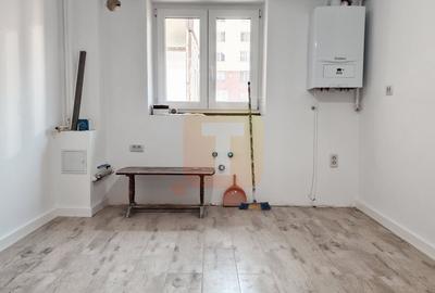 Apartament cu 3 camere decomandat în Mărăței - 3