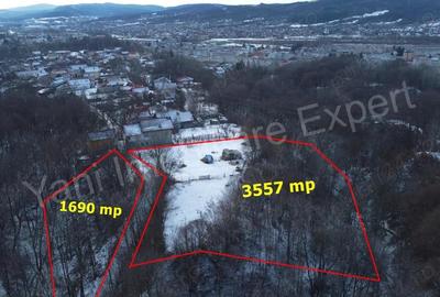 Teren de 5247 mp, în Central - 7