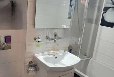 Apartament cu 3 camere decomandat în Central - 2