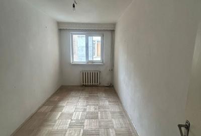 Apartament cu 4 camere semidecomandat în Sud - 3