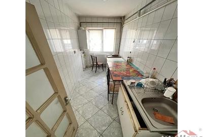 Apartament cu 3 camere decomandat în Central - 3