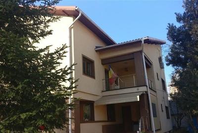 Casă individuală cu 14 camere în Obor