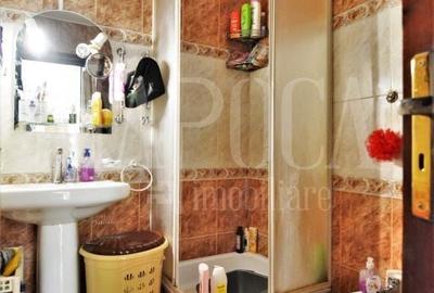 Casă individuală cu 10 camere cu Canalizare în Central - 11