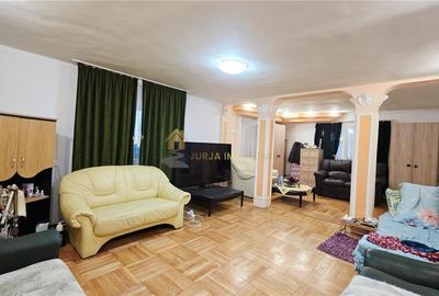 Casă individuală cu 16 camere cu Canalizare în Dâmbul Rotund - 11