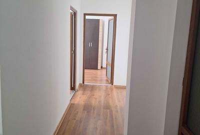 Apartament cu 3 camere decomandat în Central - 3