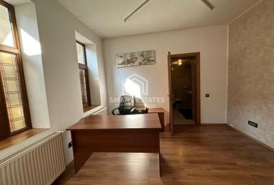 Casă individuală cu 9 camere cu Canalizare în Parcul Carol - 12