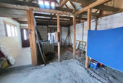 Casă cu 2 camere cu Teren 1200 Mp în Central - 6