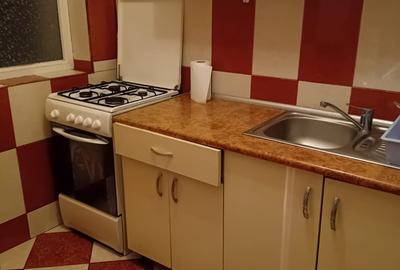 Garsonieră decomandată în Titan - 4