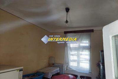 Casă individuală cu 3 camere cu Teren 250 Mp în Central - 5