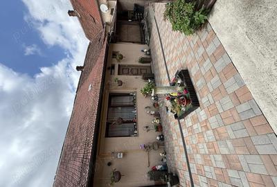 Casa la curte comuna cu 2 camere - 7