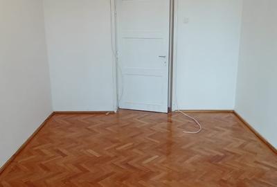 Apartament cu 2 camere semidecomandat în Barbu Văcărescu - 2