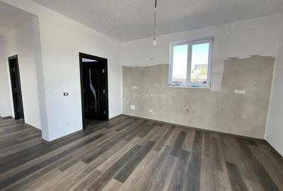 Casă cu Teren 743 Mp în Oloșag - 3