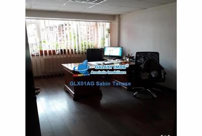 Spațiu comercial, de 145 mp, în Central - 1