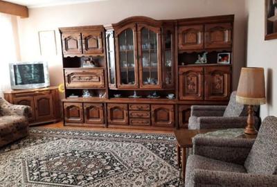 Casă cu 5 camere cu Teren 1124 Mp în Recaș - 2